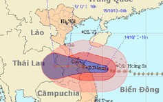 Bão số 11 tiến sát Quảng Trị - Quảng Ngãi